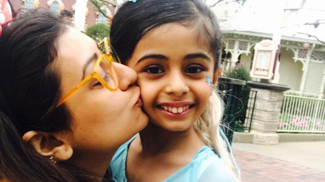Besar labios de sus hijos